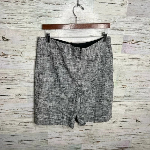 Banana republic gray mini skirt size 12 - Picture 6 of 6